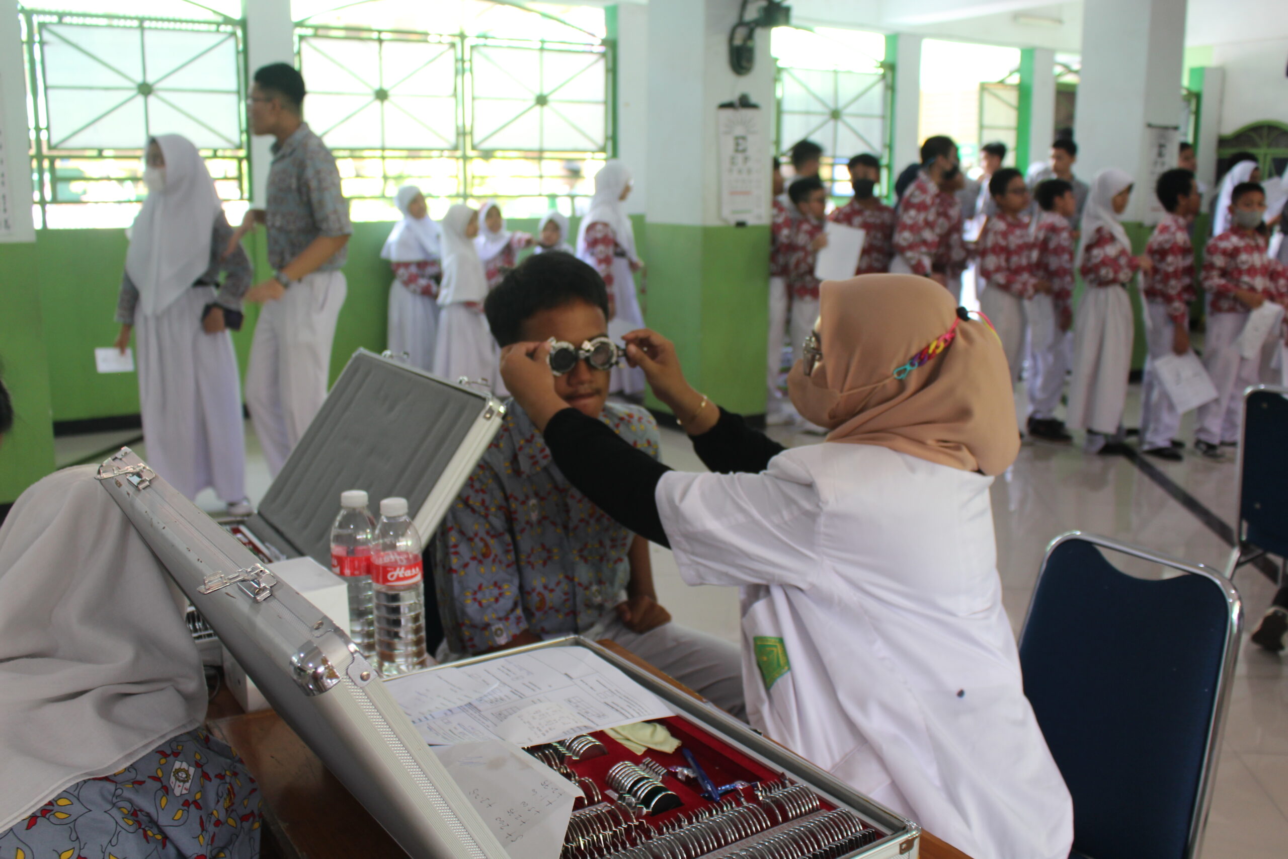 Kemenkes Apresiasi Aksi Nyata Nasyiatul Aisyiyah Gelar Skrining Kesehatan di Sekolah Bakti Sosial Nasyiatul Aisyiyah: Skrining Kesehatan Penglihatan dan Pendengaran bagi Anak-Anak