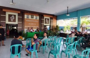 Demo Permohonan Penutupan Tempat Pembuangan Sampah Di Desa Karang Bendo di Banyuwangi