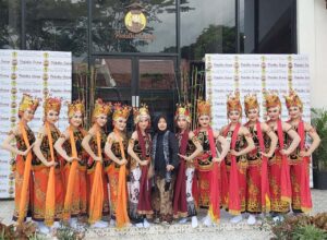 Pusat oleh oleh pakdhe osing