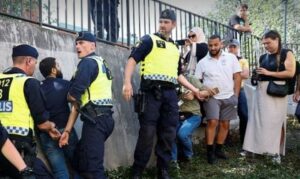 pengungsi irak di swedia membakar Al Quran