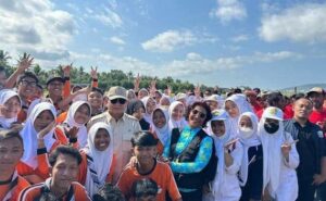 Prabowo beri bantuan nelayan pangandaran