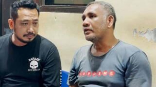 sopir truk yang tertabrak kereta api menyerahkan diri