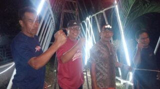 Warga dusun petahunan Jajag