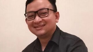 Ade M. Rizky caleg Golkar Jatim III