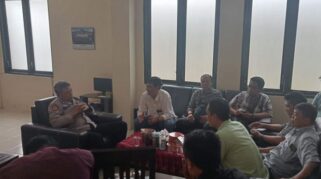 Menuduh FRB Sebagai Penyebab Perkelahian