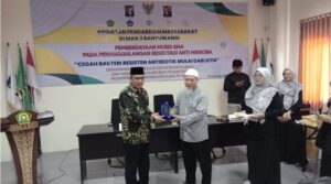 PMM Unair Surabaya, Ajak Murid MAN 3 Banyuwangi Mengenal Bakteri dan Antibiotik