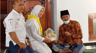 PMR SMK 4 Pancasila Sosialisasikan Pola Hidup Bersih Dan Sehat Panti di Asuhan Assufyan