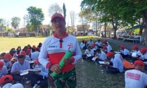 Pelatih paskibraka Serma R Agus Yulianto dari Anggota Koramil 0825-12 Rogojampi