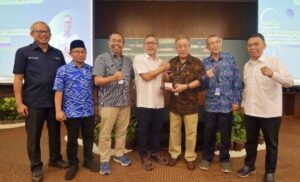 Zulkifli Hasan audiensi dengan petani tembakau di Kudus dan Kediri