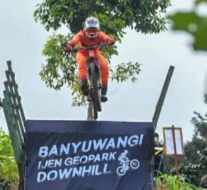 Banyuwangi ijen geopark downhill