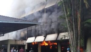 gbr ilustrasi kebakaran ipb bogor