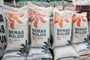 operasi pasar beras sphp bulog banyuwangi