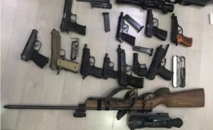 gambar ilustrasi, polda metro jaya tangkap penjual senpi ilegal