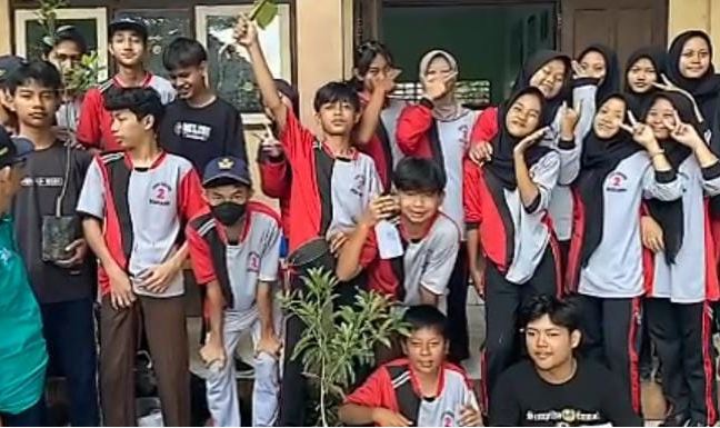 Aksi Penanaman 100 Pohon Buah