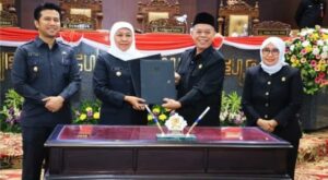 Pemprov dan DPRD Jatim Resmikan P-APBD