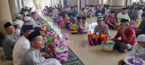 Tradisi Endog-endogan Dengan Timba di Pengatigan