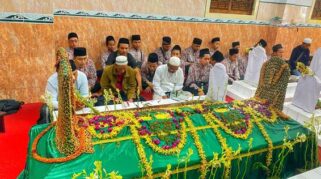 Kafilah MTQ Kabupaten Banyuwangi Doa Bersama Sebelum Bertanding