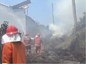 Kebakaran Lahan di Kompleks Perum Sarimulyo