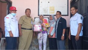 PMI Kabupaten Banyuwangi Peringati HUT ke-78 dengan Pemberian Paket Makanan Tambahan