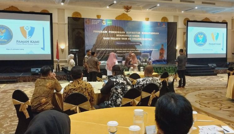 Direktorat Badan Siber dan Sandi Negara Gelar Program Pembinaan Kapasitas Kematangan Keamanan Siber untuk Pelaku UKM di Banyuwangi Program Pembinaan Kapasitas Kematangan Keamanan Siber untuk Pelaku UKM