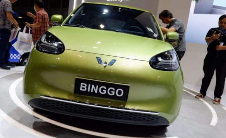 Menteri Luhut: Wuling Motors Diharapkan Produksi Mobil Listrik Terjangkau di Bawah Rp 200 Juta Wuling Motors Diharapkan Produksi Mobil Listrik Terjangkau di Bawah Rp 200 Juta