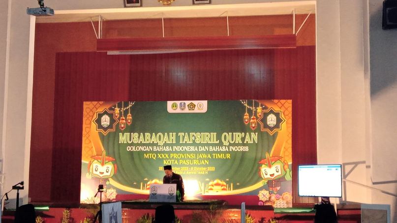 Ahmad Syaifuddin Amin Raih Juara Tafsir Al-Qur'an Bahasa Indonesia di MTQ Provinsi Jawa Timur Ahmad Syaifuddin Amin Raih Juara Tafsir Al-Qur'an Bahasa Indonesia di MTQ Provinsi Jawa Timur