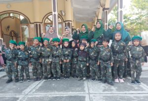 Kirab Santri di Kelurahan Pakis