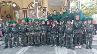 Kirab Santri di Kelurahan Pakis