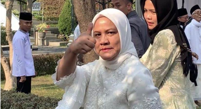 Iriana Jokowi dan Joko Widodo Memberikan Isyarat Positif