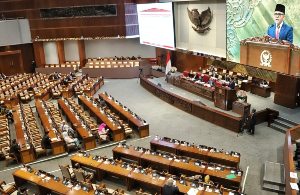 Foto: Menpan RB Sahkan RUU ASN