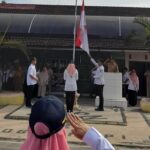 SMPN 2 Rogojampi Gelar Upacara HGN 2023 Tingkat Sekolah, Petugas Dari Para Guru