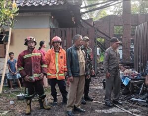Kebakaran Rumah di Songgon, Diduga Akibat Korsleting Listrik
