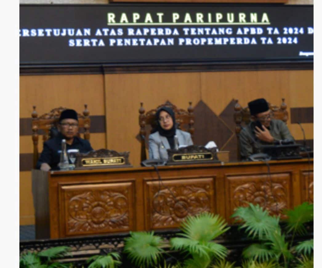 DPRD Kabupaten Banyuwangi Mengesahkan Rancangan Peraturan Daerah tentang Pajak Daerah dan Retribusi