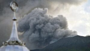4 Efek Erupsi Gunung Marapi, Termasuk Menewaskan 23 Pendaki Gunung