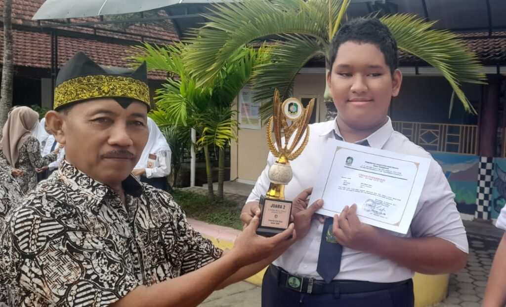 Para siswa Inklusi SMPN 2 Rogojampi, Mengukir Prestasi Gemilang di Ajang Festival Kita Bisa Tahun 2023