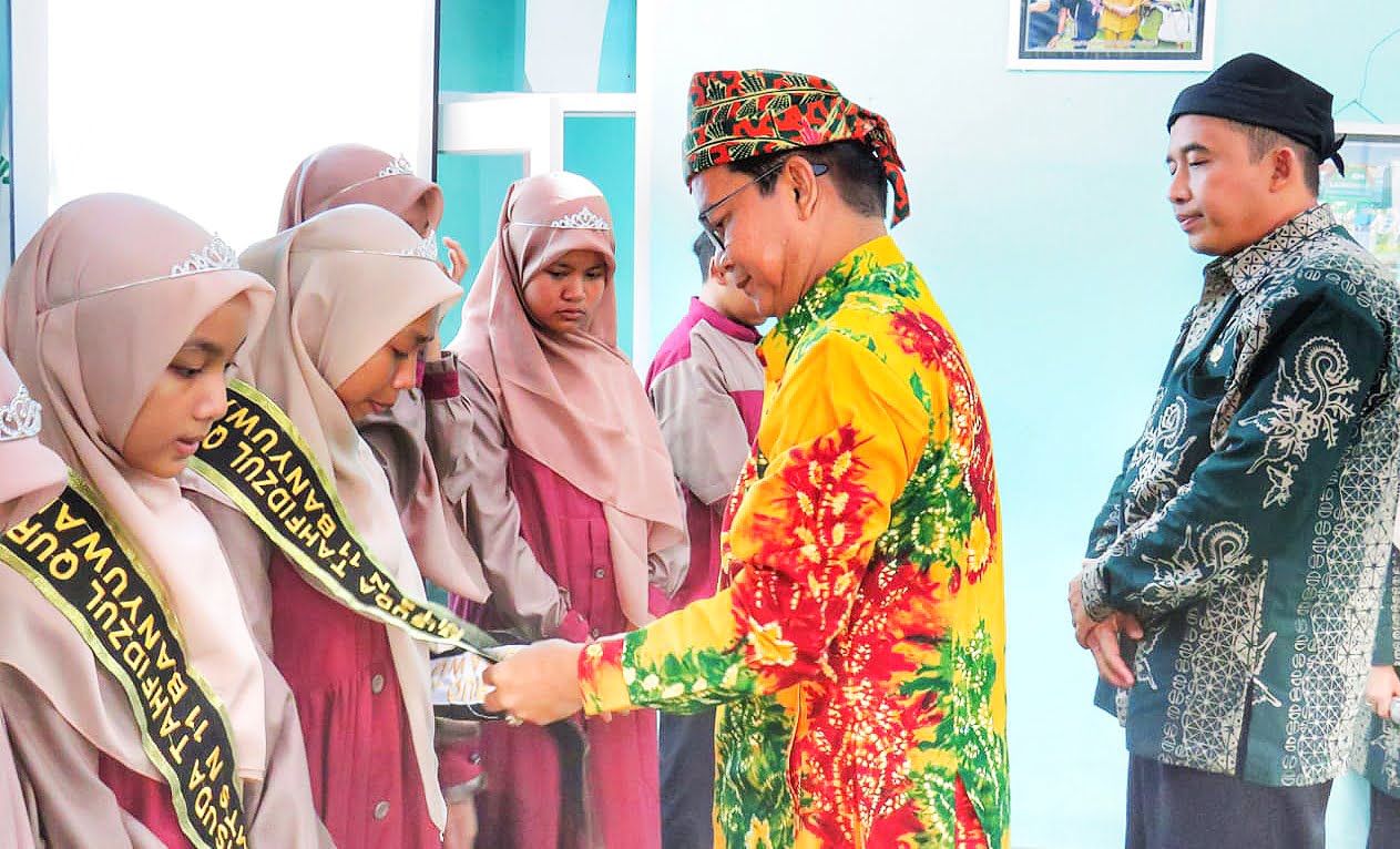Sinergi Cemerlang Kemenag Banyuwangi Apresiasi Program Unggulan MTsN 11 Banyuwangi