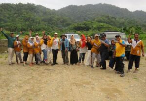 Lentera Sastra Lepas Tukik di Pantai Sukamade di Akhir Tahun 2023