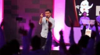 Debat Cawapres 2024 Penuh Warna: Gibran Rakabuming Raka Jadi Sorotan Dunia