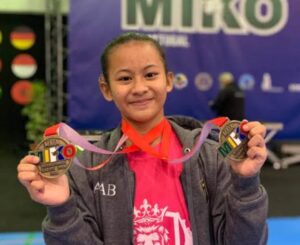 Aldhea Azarina, Siswi SD Di Banyuwangi Harumkan Nama Indonesia, Raih Juara Karate Internasional di Portugal di Banyuwangi