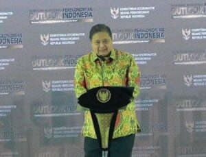 Airlangga Hartarto Beberkan Rahasia Rapat Kabinet Jokowi: Program Bantuan Baru untuk 18 Juta Warga!