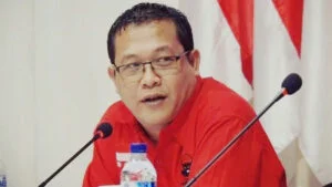Sonny T Danaparamitha Berikan Penghargaan Kepada Pemkab Banyuwangi Dan Bulog Gelar Pasar Murah di Banyuwangi