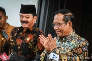 Mahfud MD Menolak Bergabung dengan Pemerintah