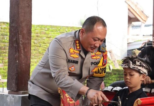 Kapolres Banyuwangi - Nanang Haryono