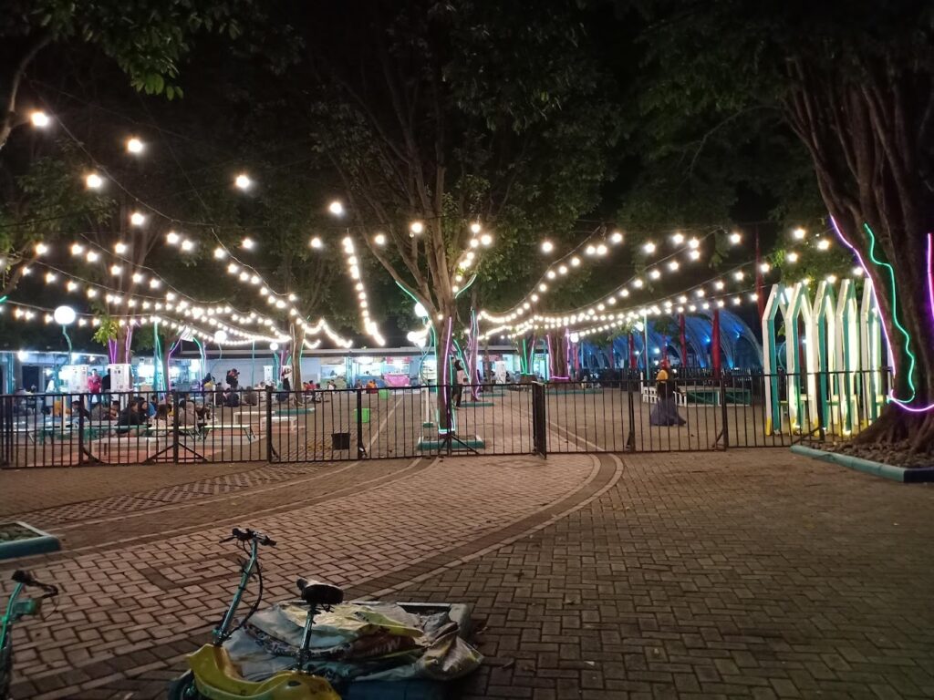 taman blambangan Banyuwangi