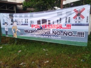 Spanduk Kontroversi Bertuliskan Warga Banyuwangi Tolak Sekda Mujiono Sebagai Calon Wakil Bupati Bermunculan