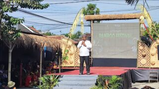 Gintangan Bamboo Festival ke-7. Menjaga Tradisi dan Memperkuat Daya Tarik Wisata Banyuwangi di Banyuwangi