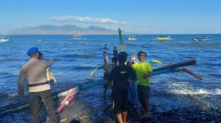 Nelayan Banyuwangi Alami Kecelakaan Laut di Perairan Selat Bali di Banyuwangi