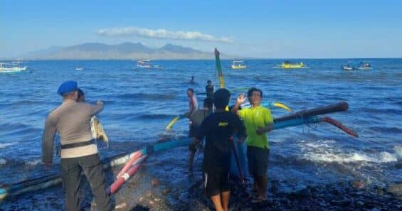 Nelayan Banyuwangi Alami Kecelakaan Laut di Perairan Selat Bali
