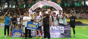 SMPN 1 Giri Dominasi Turnamen Futsal Bupati Cup Banyuwangi 2024 di Banyuwangi