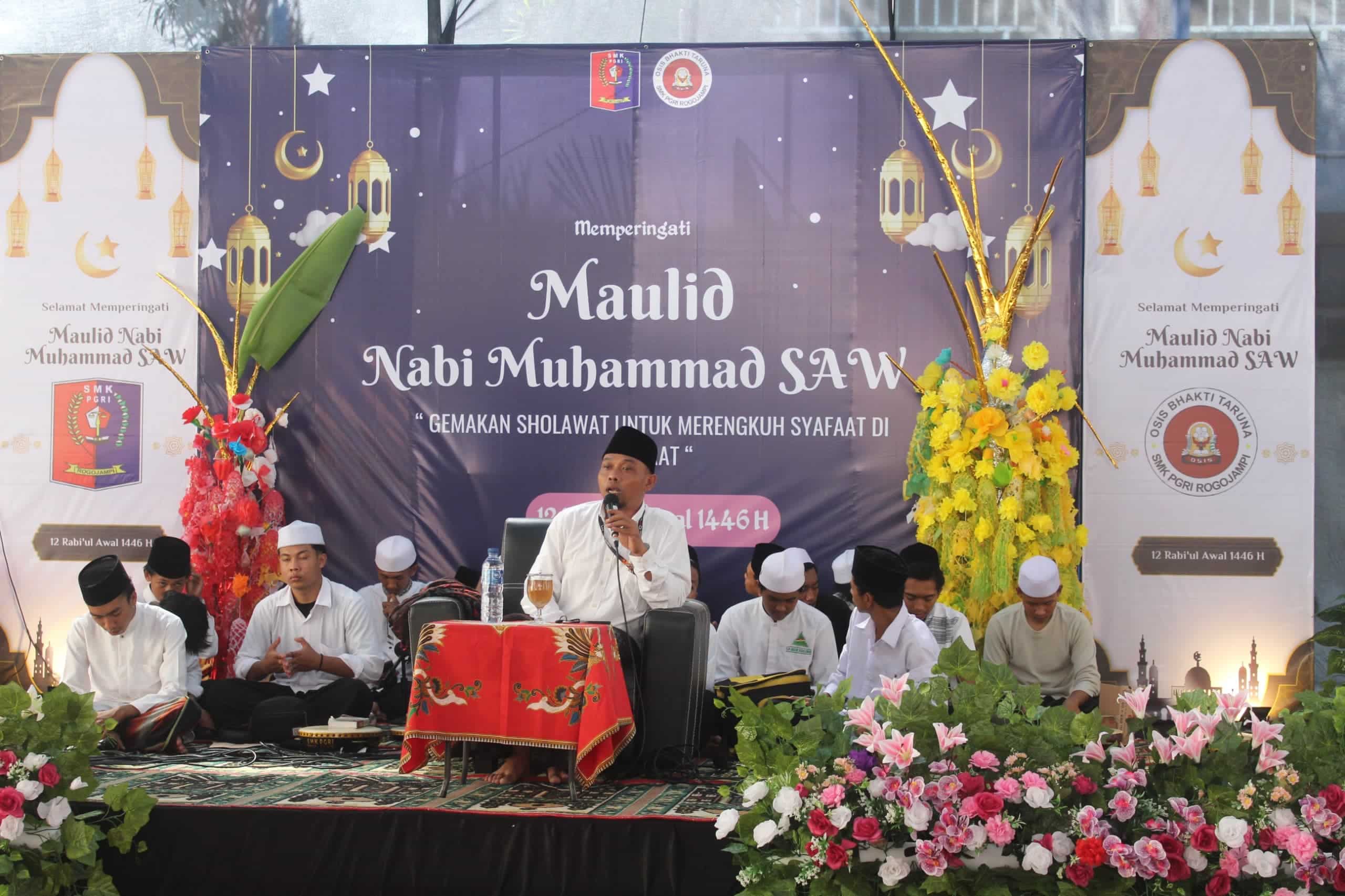 Foto kegiatan SMK PGRI Rogojampi gelar maulid nabi muhammad saw (alx - MediaKampungCom)